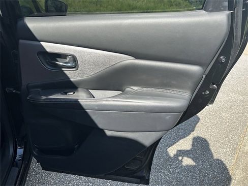 Used 2021 Nissan Murano SL w/ SL Moonroof Package image 16