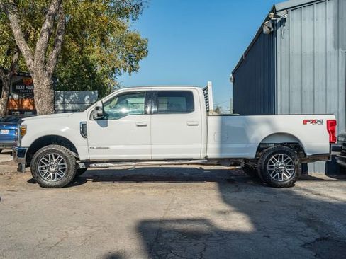 Used 2018 Ford F350 Lariat w/ Lariat Value Package image 3