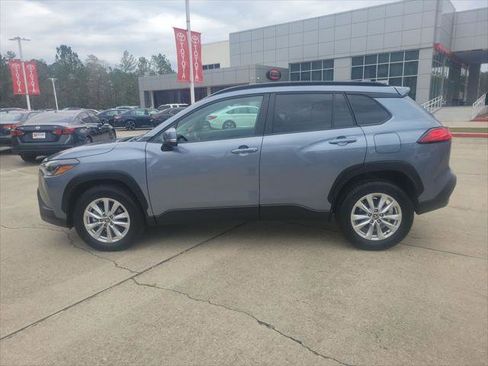 Certified 2023 Toyota Corolla Cross LE image 2