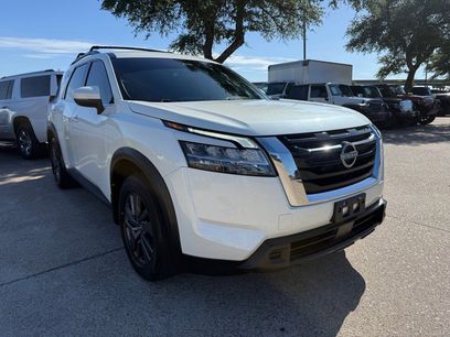 Used 2022 Nissan Pathfinder SV