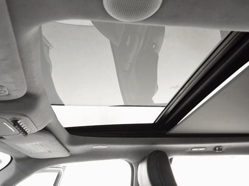 Used 2023 Ford F250 Limited w/ FX4 Off-Road Package image 31