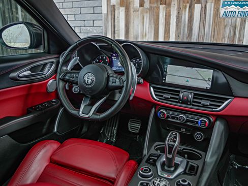 Used 2021 Alfa Romeo Giulia Ti Sport image 15