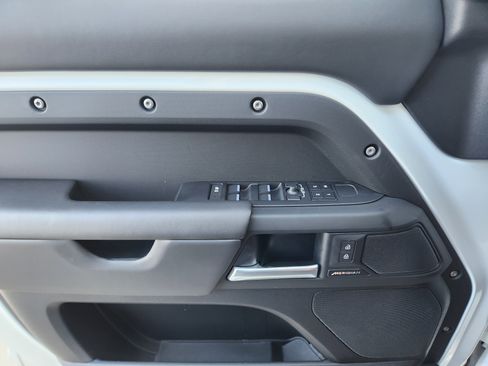 Certified 2025 Land Rover Defender 110 S image 25