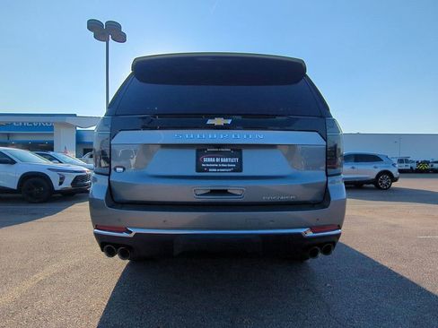 New 2026 Chevrolet Suburban Premier image 7