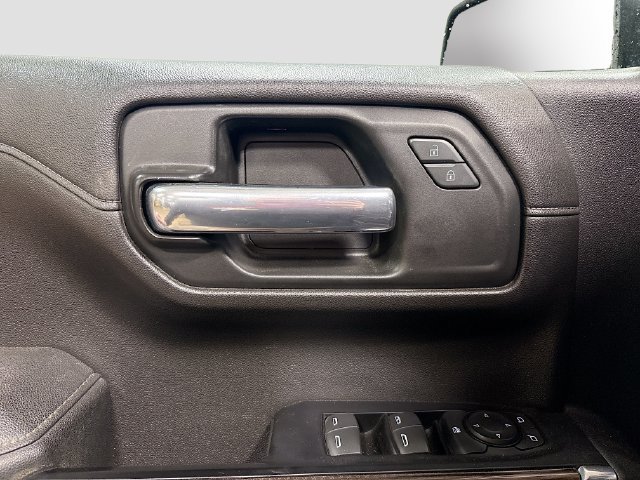 Used 2019 Chevrolet Silverado 1500 LT Trail Boss AWD/4WD image 17
