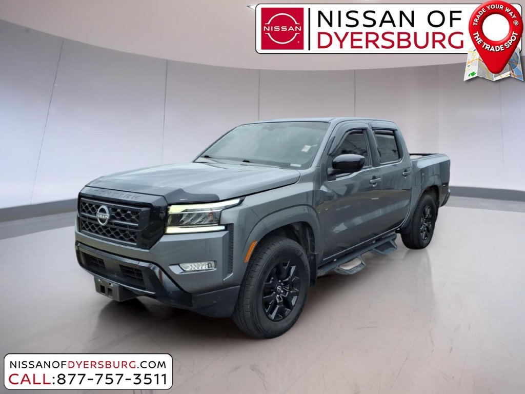 Used 2023 Nissan Frontier SV w/ Midnight Edition Package RWD image 7