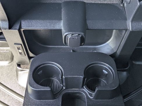 Used 2019 Ford F150 Lariat w/ Trailer Tow Package image 13