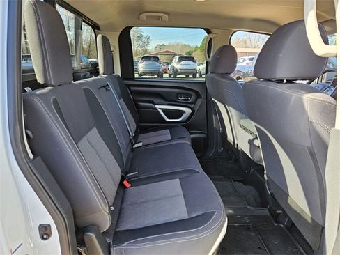 Used 2023 Nissan Titan SV image 14