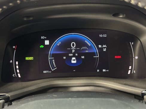 Used 2025 Toyota Camry SE w/ Convenience Package image 18