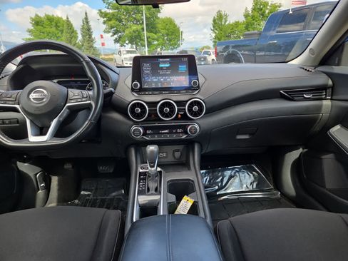 Used 2021 Nissan Sentra SV FWD image 18