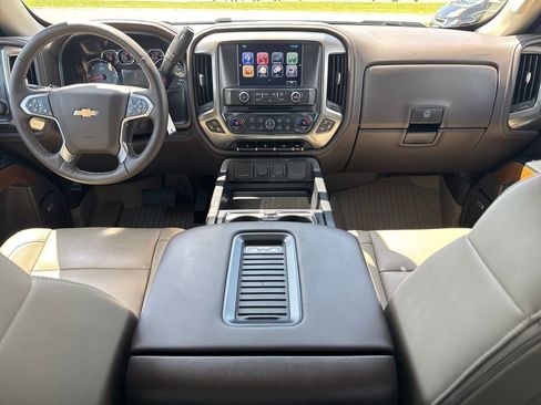 Used 2018 Chevrolet Silverado 1500 LTZ w/ Sport Package AWD/4WD image 19