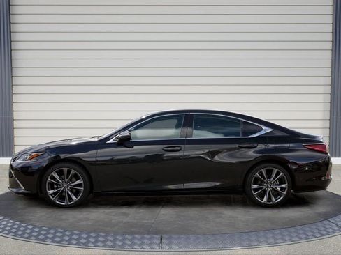 Used 2020 Lexus ES 350 w/ Premium Package FWD image 4