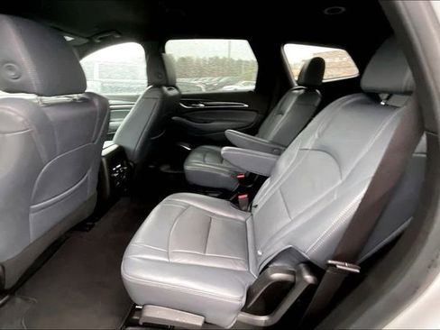 Used 2024 Buick Enclave Premium image 26