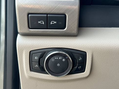 Used 2019 Ford F350 Limited AWD/4WD image 32