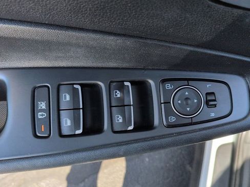 Used 2020 Hyundai Santa Fe SEL AWD/4WD image 16