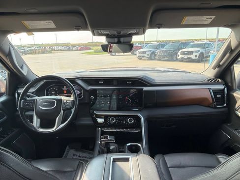Used 2022 GMC Sierra 1500 Denali w/ Technology Package AWD/4WD image 19