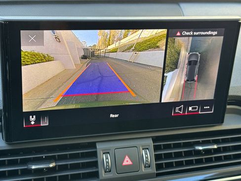 Used 2024 Audi Q5 e Premium Plus w/ Premium Plus Package image 16