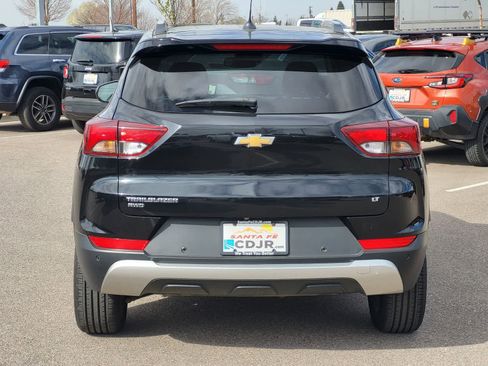 Used 2023 Chevrolet TrailBlazer LT w/ Convenience Package AWD/4WD image 6