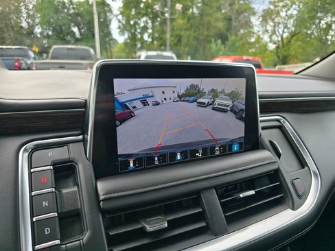 Used 2021 Chevrolet Suburban High Country image 36