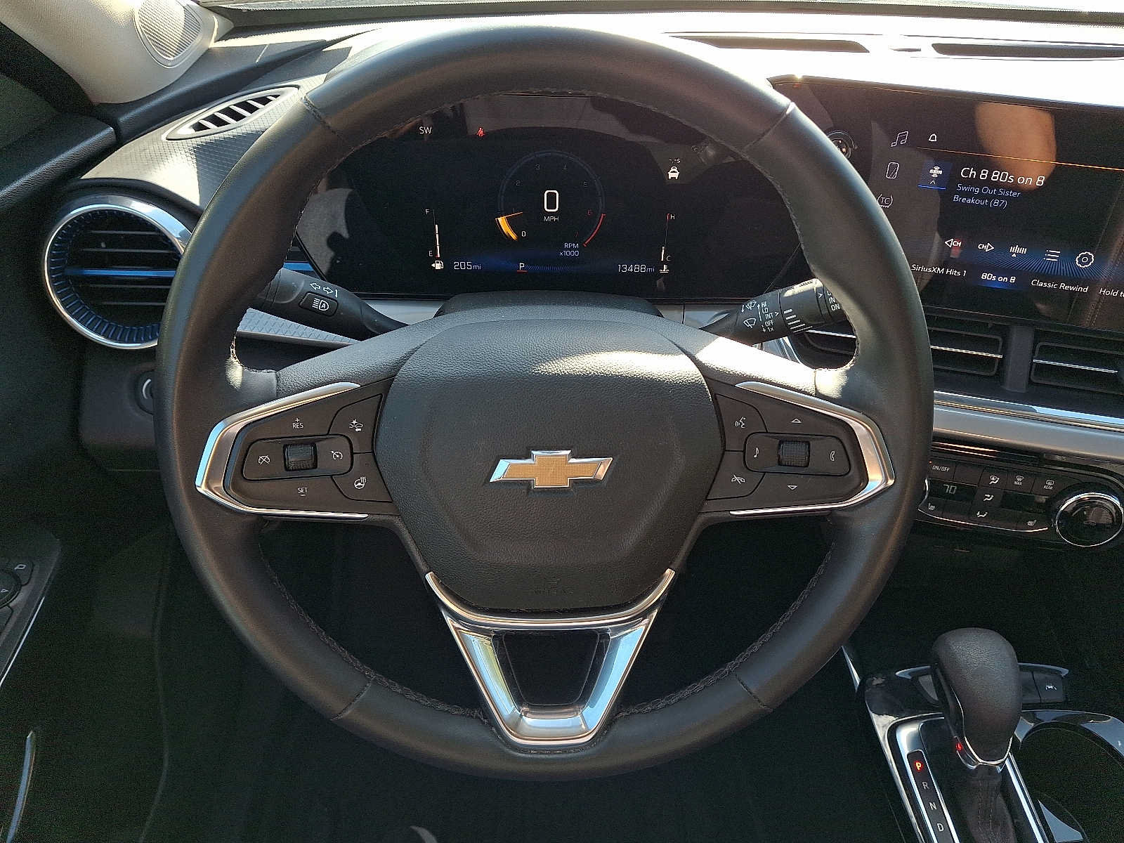 Used 2025 Chevrolet Trax LT w/ Driver Confidence Package FWD image 19