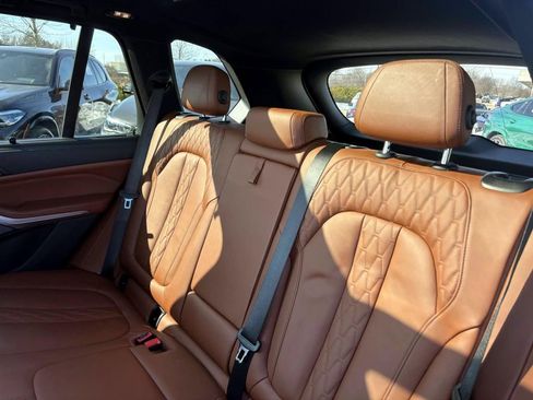 Used 2023 BMW X5 M50i w/ Executive Package image 25