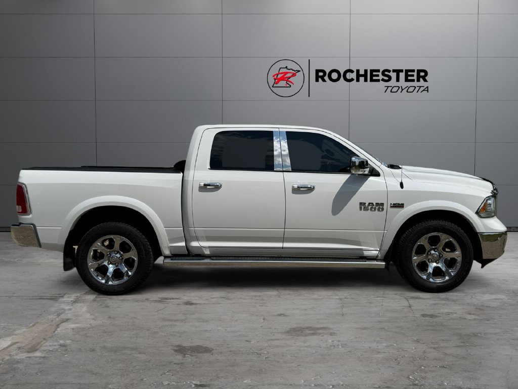 Used 2017 RAM 1500 Laramie w/ Convenience Group AWD/4WD image 6