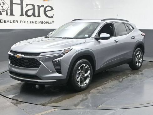 New 2026 Chevrolet Trax LT FWD image 12