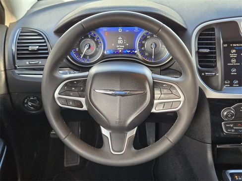 Used 2023 Chrysler 300 Touring image 16