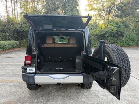 Used 2013 Jeep Wrangler Unlimited Sahara w/ Dual Top Group image 8