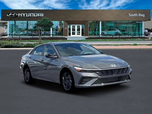 New 2026 Hyundai Elantra Sport image 11