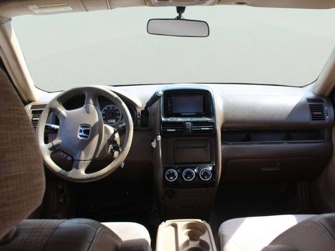 Used 2004 Honda CR-V LX image 8