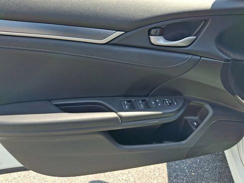 Used 2017 Honda Civic Touring image 12