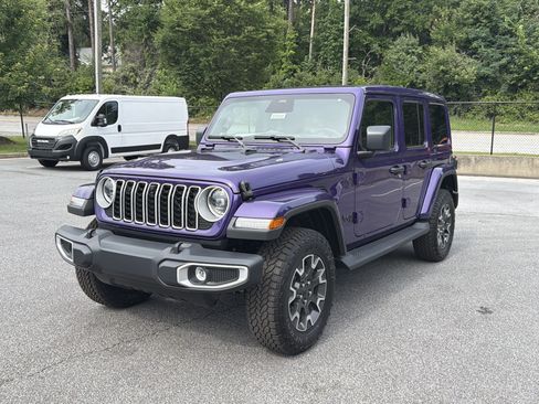 New 2026 Jeep Wrangler Unlimited Sahara AWD/4WD image 3