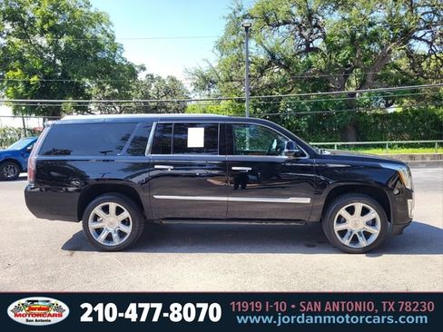 Used 2019 Cadillac Escalade ESV Premium Luxury RWD image 6