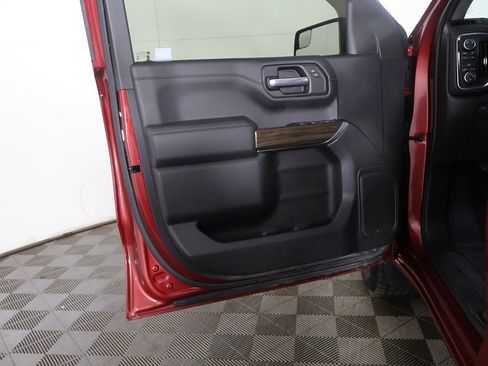 Used 2019 Chevrolet Silverado 1500 LT image 19