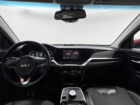 Used 2022 Kia Niro EX w/ Cold Weather Package FWD image 24