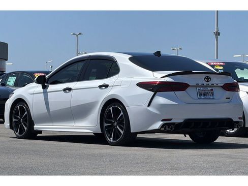 Used 2019 Toyota Camry XSE FWD image 6