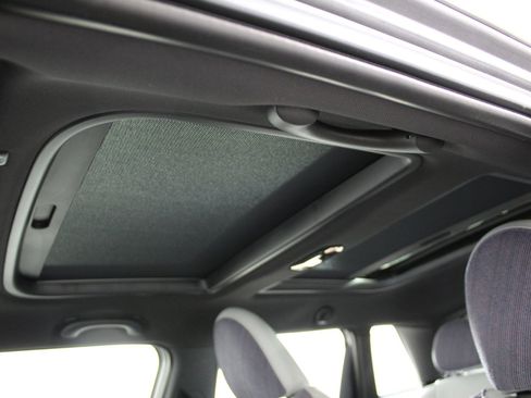 Used 2026 MINI Cooper 4-Door Hardtop FWD image 19