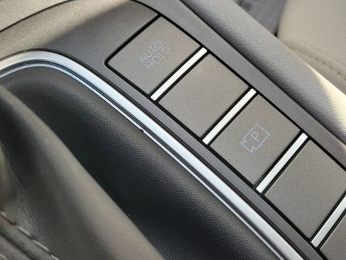Used 2025 Hyundai Kona SEL FWD image 27