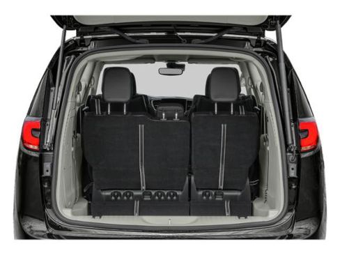 Used 2024 Chrysler Pacifica Limited FWD image 14