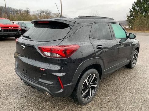 Used 2022 Chevrolet TrailBlazer RS w/ Sun and Liftgate Package image 8