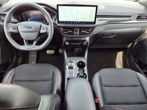 Used 2024 Ford Escape ST-Line w/ Tech Pack #1 AWD/4WD image 10