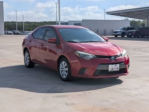 Used 2016 Toyota Corolla LE FWD image 7