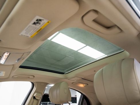 Used 2015 Mercedes-Benz S 550 Sedan image 15