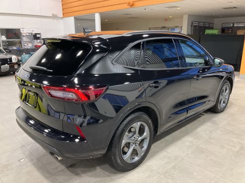 Used 2023 Ford Escape ST-Line w/ Cold Weather Package image 5