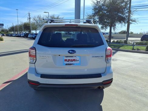 Used 2017 Subaru Forester 2.5i Premium w/ All-Weather Package image 6
