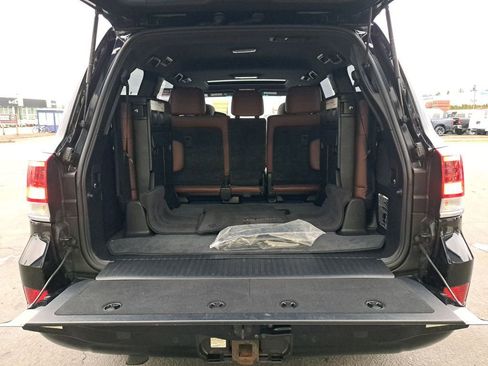 Used 2019 Toyota Land Cruiser w/ Carpet Mat Package image 28