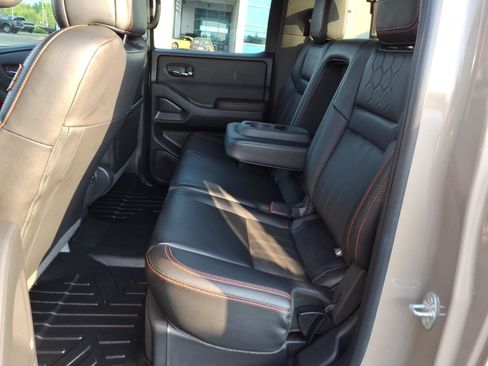 Used 2023 Nissan Frontier PRO-4X w/ Pro-4X Premium Package AWD/4WD image 9