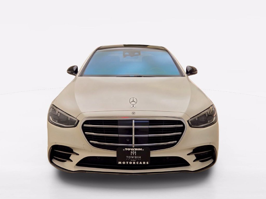 Used 2023 Mercedes-Benz S 580 4MATIC Sedan w/ AMG Line image 2