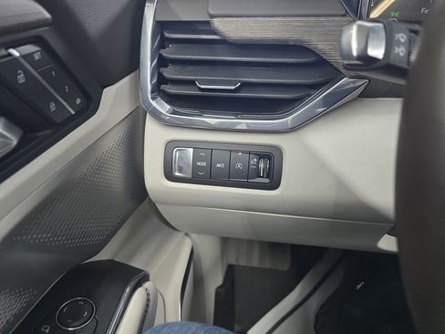 Certified 2024 GMC Acadia Denali w/ Super Cruise Package image 21